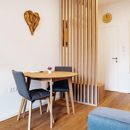 Woody - Comfy Apartment In Siska Ljubljana Buitenkant foto