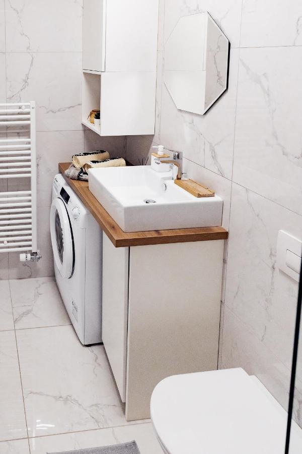 Woody - Comfy Apartment In Siska Ljubljana Buitenkant foto